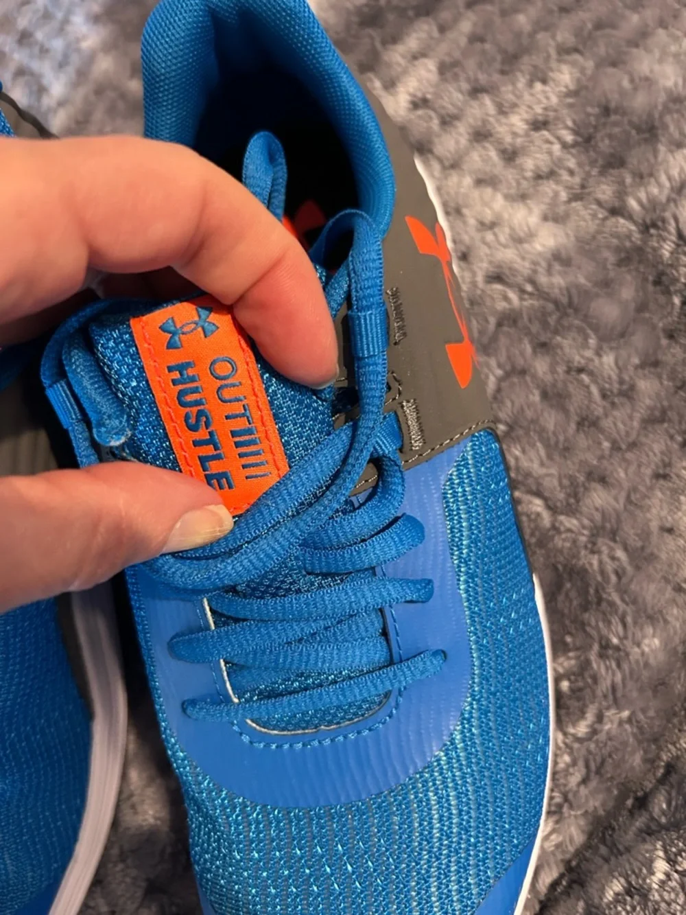 New Under Armour Boys sz4.5 Blue and Red Orange Shoes - Picture 6 of 8
